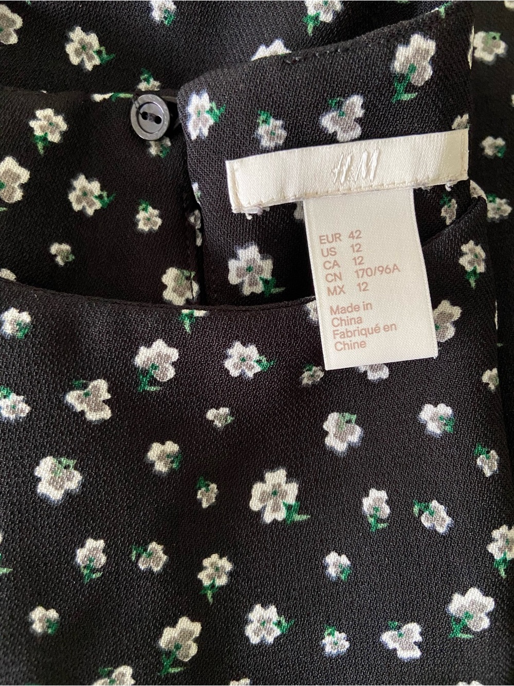 H&M Black Long Sleeve Dress with White Floral Print and Pockets Women’s Size 12 - Picture 2 of 10